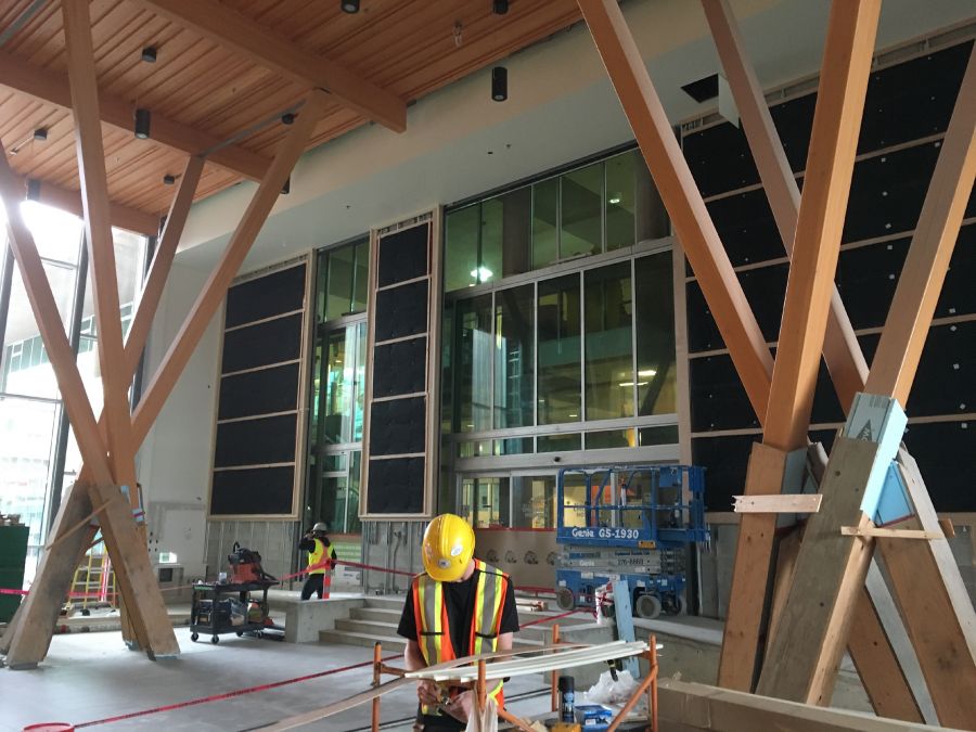 TECK Women and Children Hspital Vancouver BC - TECK Acousti-trac Installation before fabric and millwork.